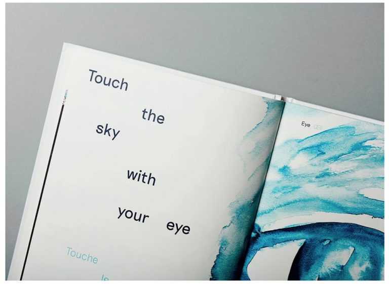 Touch the sky with your eye de David Horvitz